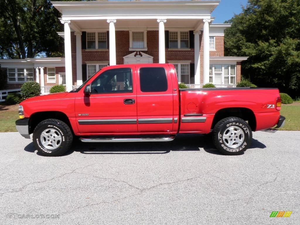 2001 Silverado 1500 LT Extended Cab 4x4 - Victory Red / Graphite photo #3