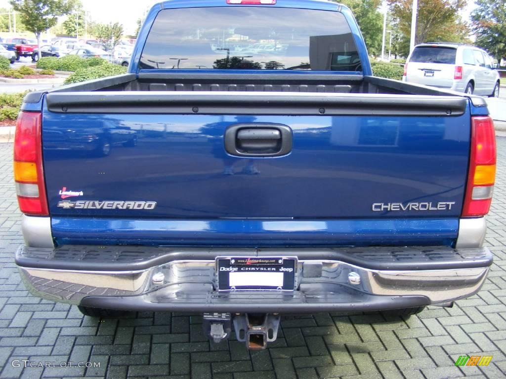 2002 Silverado 1500 LS Extended Cab 4x4 - Indigo Blue Metallic / Graphite Gray photo #4