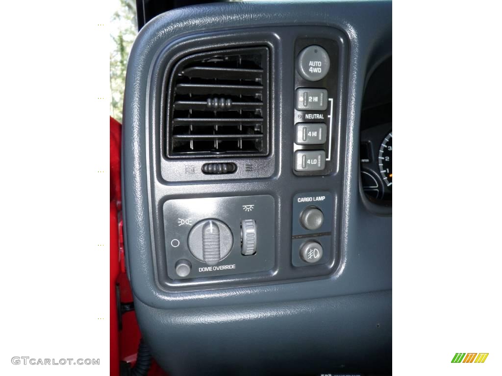 2001 Silverado 1500 LT Extended Cab 4x4 - Victory Red / Graphite photo #27