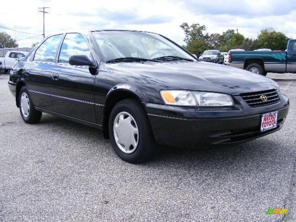 Black Toyota Camry