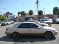 1999 Cashmere Beige Metallic Toyota Camry LE  photo #2