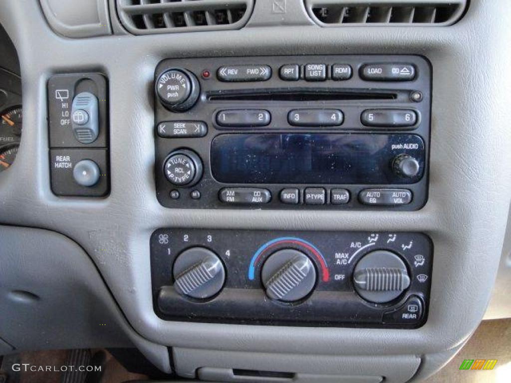 2003 Blazer LS - Light Pewter Metallic / Medium Gray photo #20