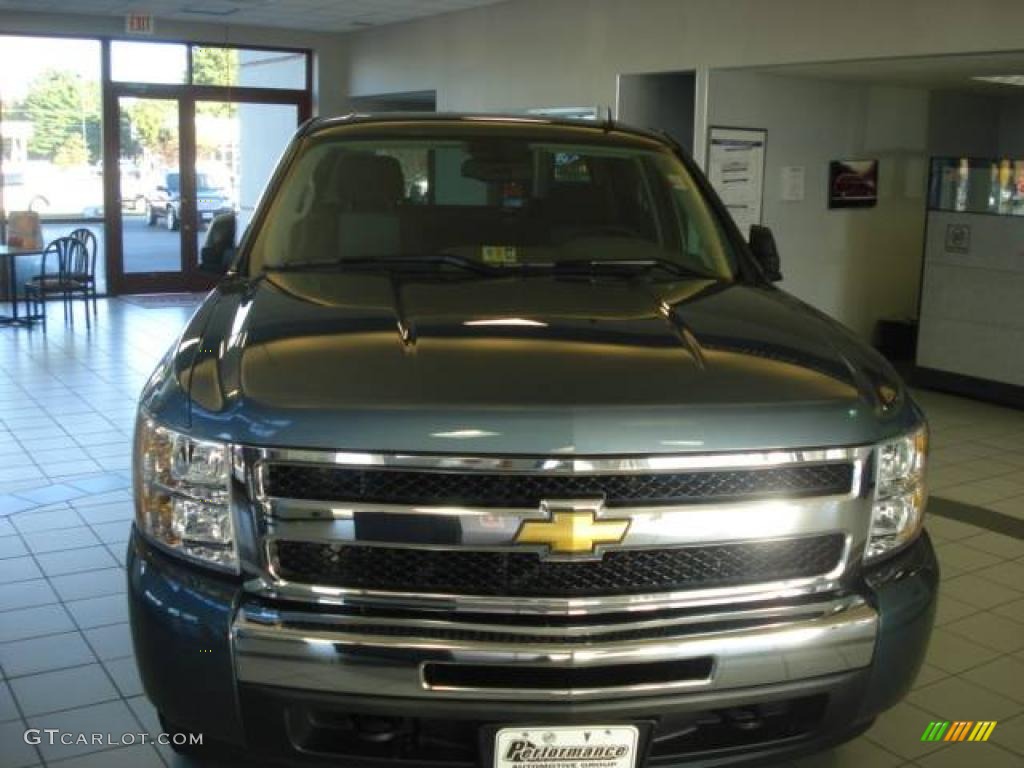 2009 Silverado 1500 LS Crew Cab 4x4 - Blue Granite Metallic / Dark Titanium photo #8