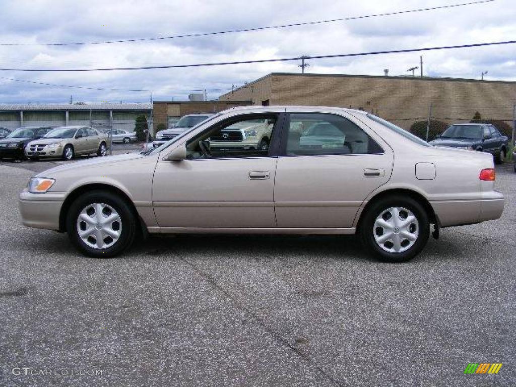 2001 Camry CE - Cashmere Beige Metallic / Oak photo #6