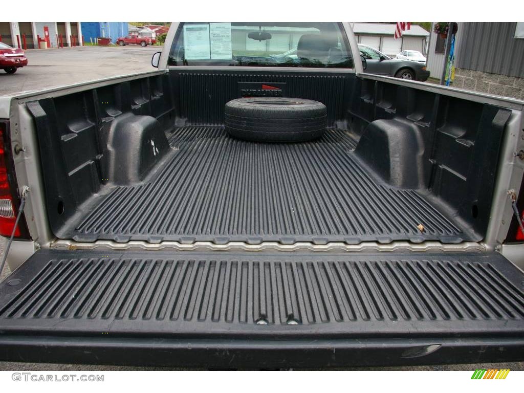 2005 Silverado 1500 Regular Cab 4x4 - Silver Birch Metallic / Dark Charcoal photo #8