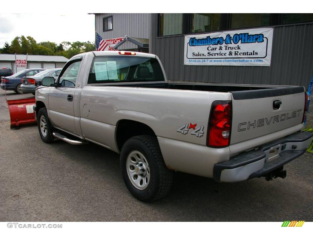 2005 Silverado 1500 Regular Cab 4x4 - Silver Birch Metallic / Dark Charcoal photo #9