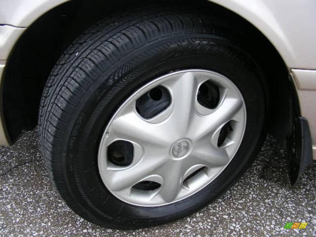 2001 Camry CE - Cashmere Beige Metallic / Oak photo #24