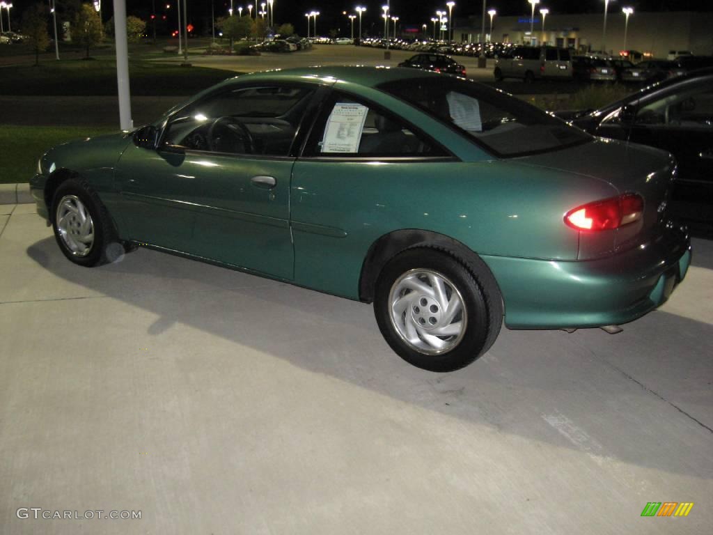 1999 Cavalier Coupe - Medium Green Metallic / Graphite photo #3