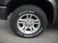 2002 Dodge Dakota SXT Regular Cab Wheel and Tire Photo