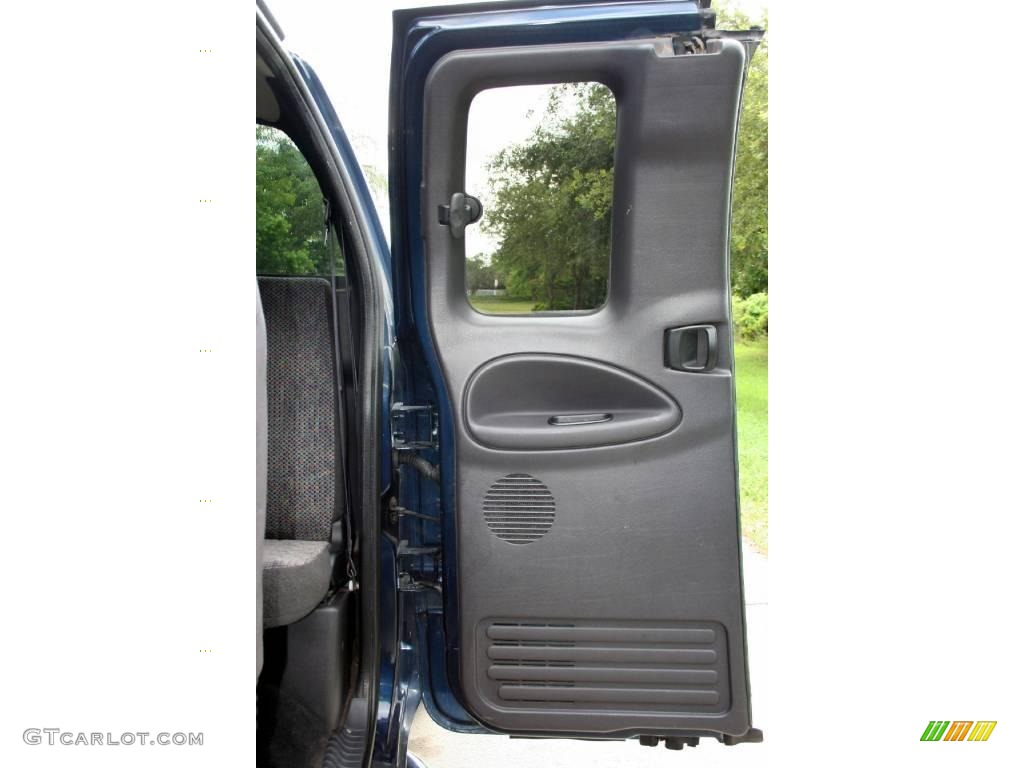2000 Ram 1500 SLT Extended Cab 4x4 - Intense Blue Pearlcoat / Mist Gray photo #45