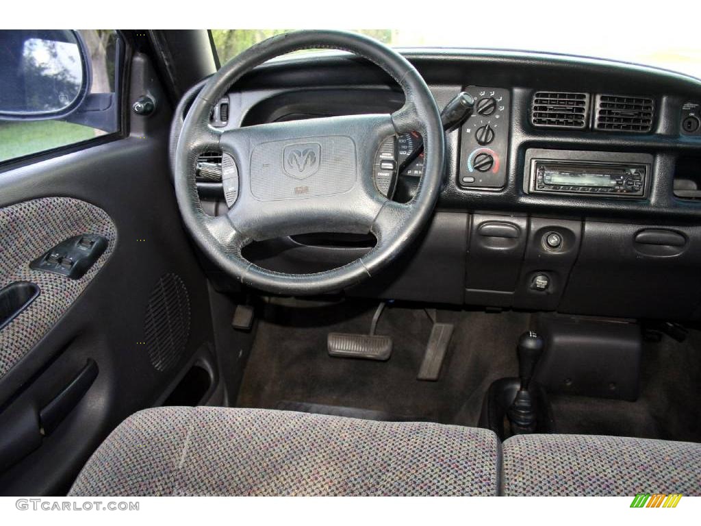 2000 Ram 1500 SLT Extended Cab 4x4 - Intense Blue Pearlcoat / Mist Gray photo #49