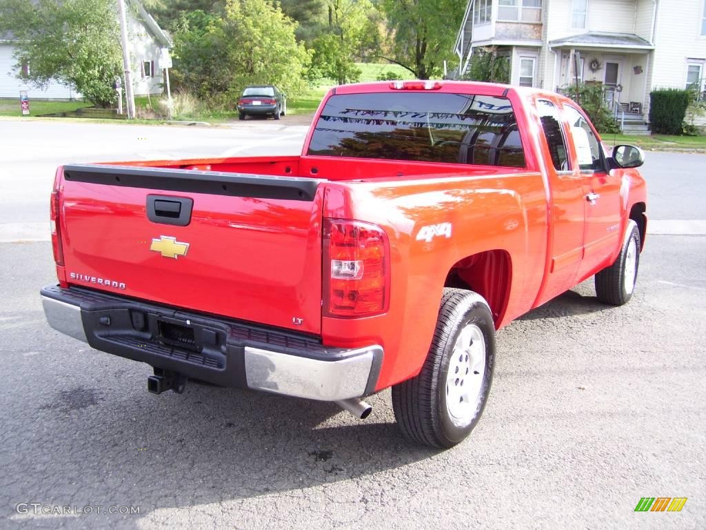 2009 Silverado 1500 LT Extended Cab 4x4 - Victory Red / Ebony photo #3