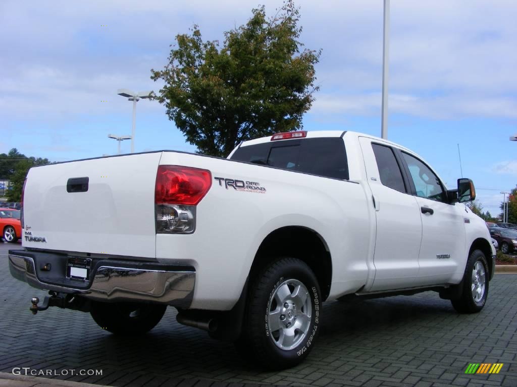 2007 Tundra SR5 TRD Double Cab - Super White / Graphite Gray photo #5