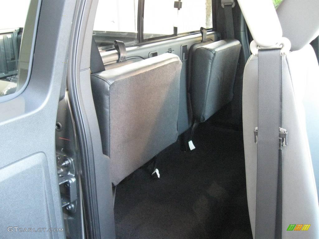 2010 Dakota Big Horn Extended Cab - Mineral Gray Metallic / Dark Slate Gray/Medium Slate Gray photo #17