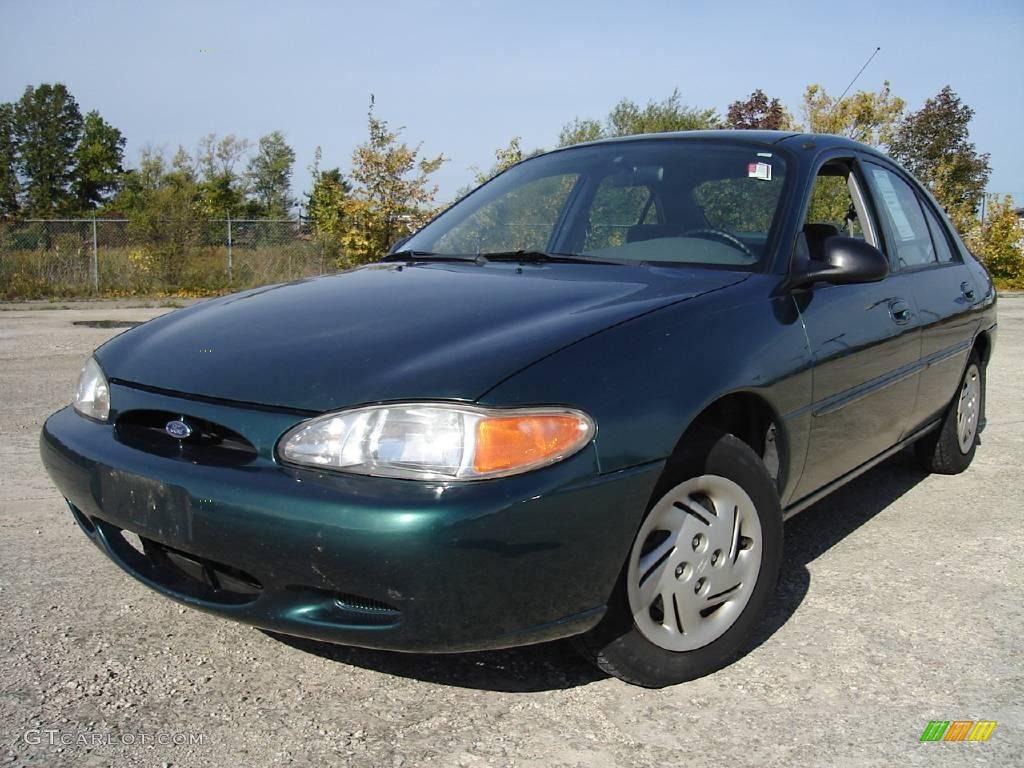 1999 Escort SE Sedan - Tropic Green Metallic / Medium Graphite photo #1