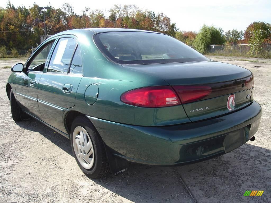 1999 Escort SE Sedan - Tropic Green Metallic / Medium Graphite photo #3