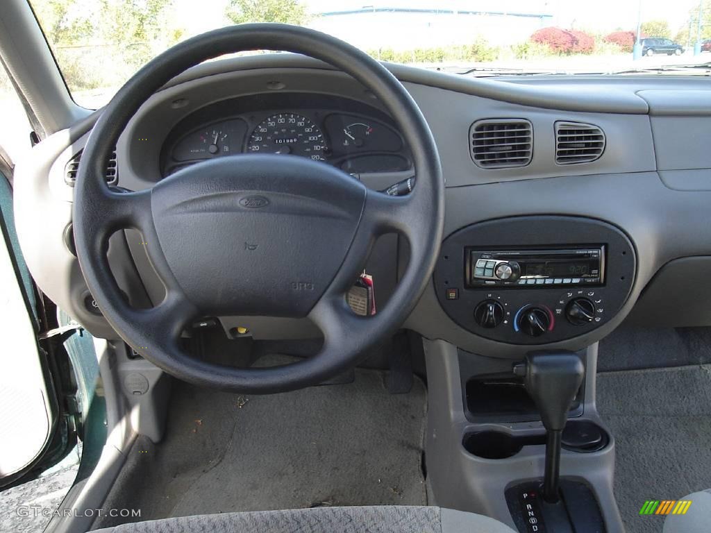 1999 Escort SE Sedan - Tropic Green Metallic / Medium Graphite photo #16