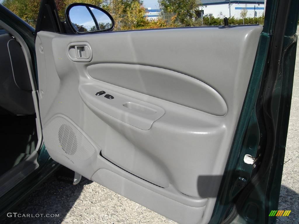 1999 Escort SE Sedan - Tropic Green Metallic / Medium Graphite photo #18