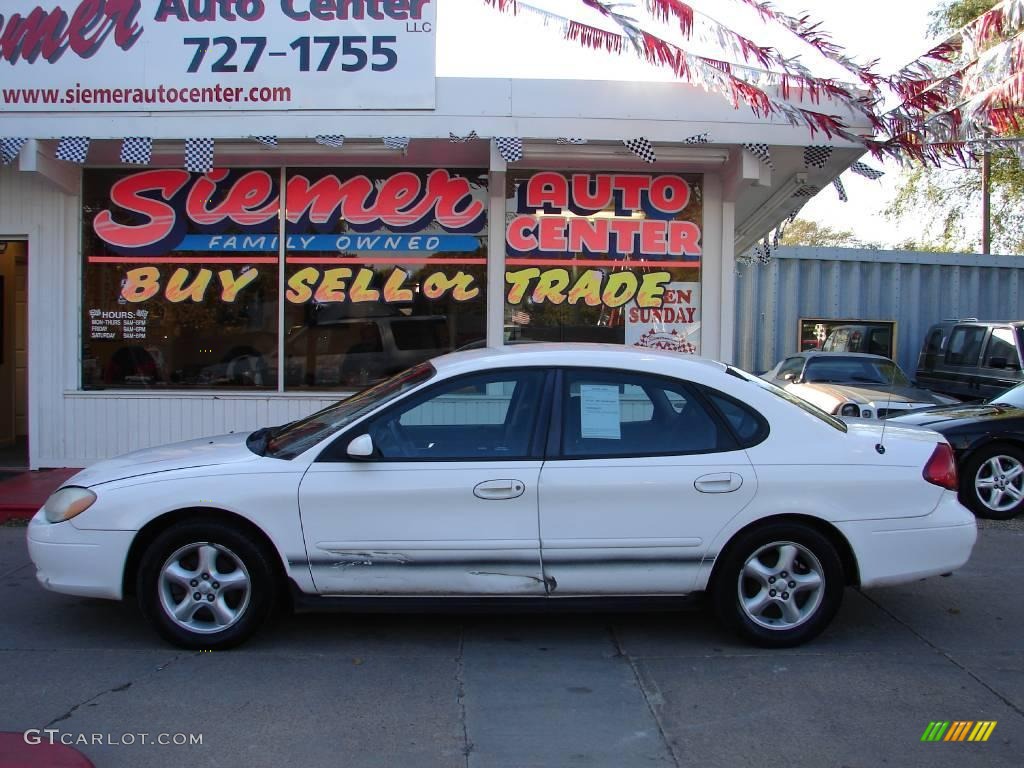 2001 Taurus SES - Vibrant White / Dark Charcoal photo #1