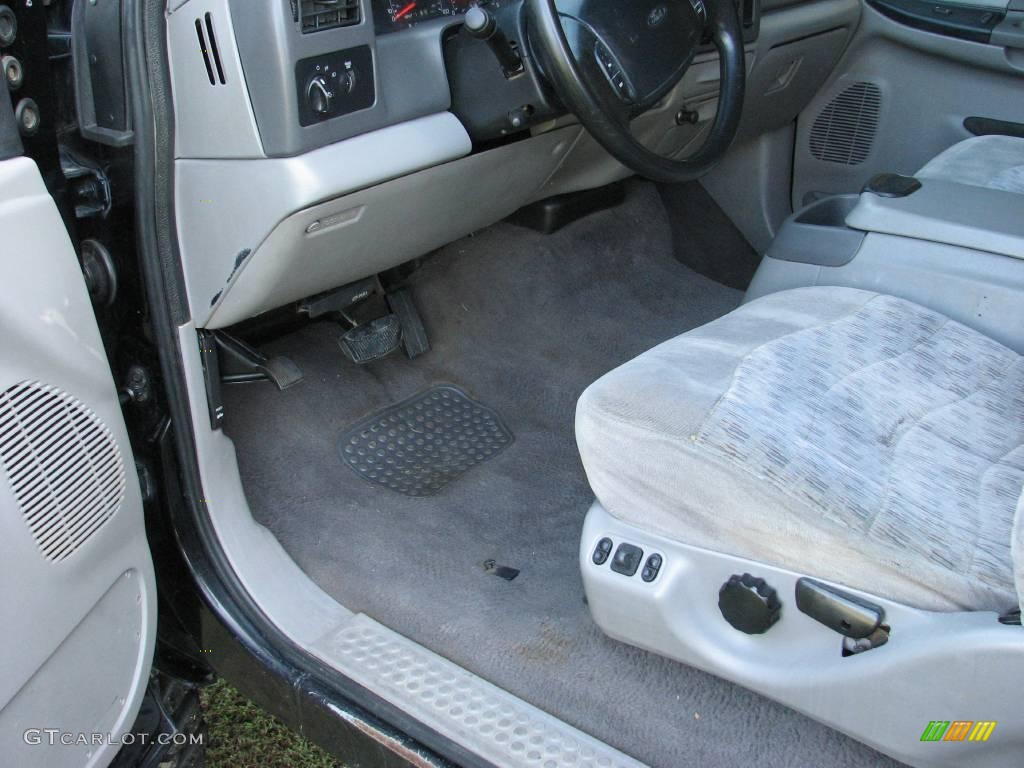 2000 F250 Super Duty XLT Extended Cab 4x4 - Black / Medium Graphite photo #21