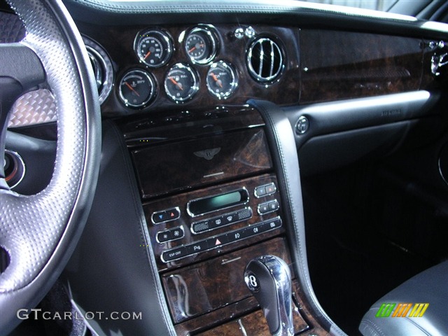 2006 Arnage T Mulliner - Silver Tempest / Beluga photo #9