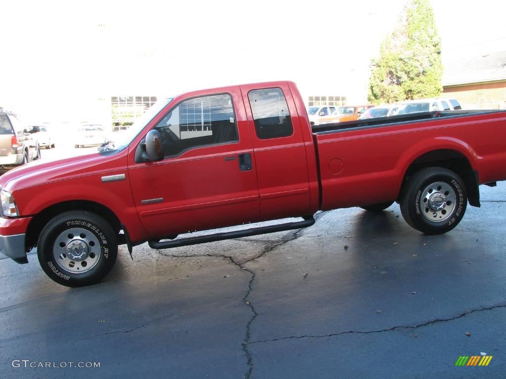 2005 F250 Super Duty XLT SuperCab - Red Clearcoat / Medium Flint photo #1