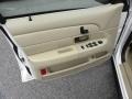 Vibrant White - Crown Victoria LX Photo No. 6