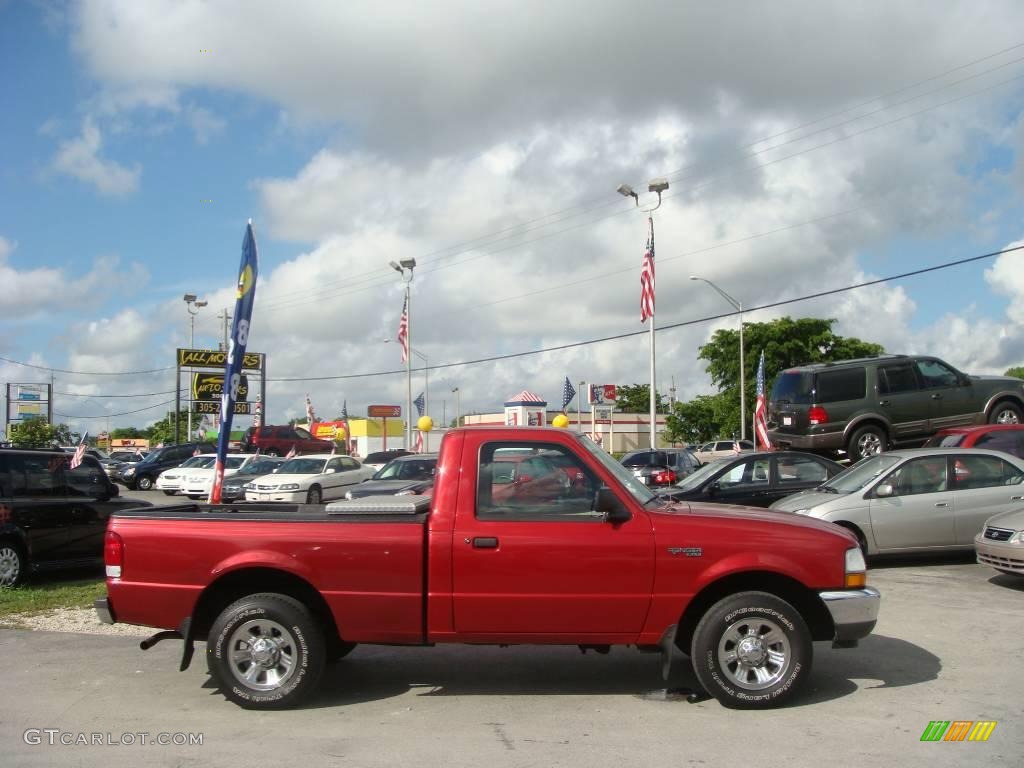 2000 Ranger XLT Regular Cab - Toreador Red Metallic / Medium Prairie Tan photo #2