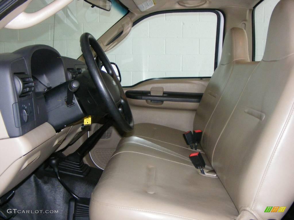 2005 F250 Super Duty XL Regular Cab 4x4 - Oxford White / Tan photo #11