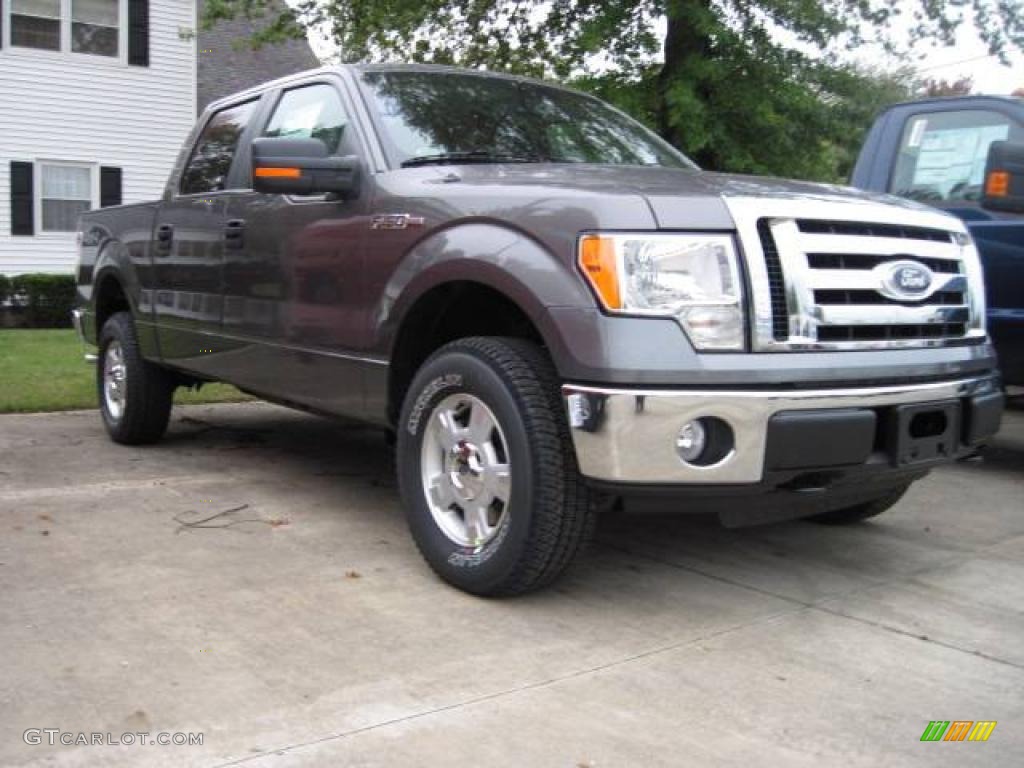 2010 F150 XLT SuperCrew 4x4 - Sterling Grey Metallic / Medium Stone photo #3