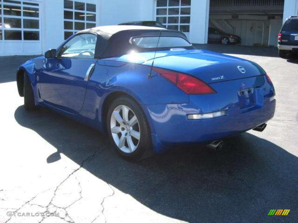 2005 350Z Touring Roadster - Daytona Blue Metallic / Frost photo #9