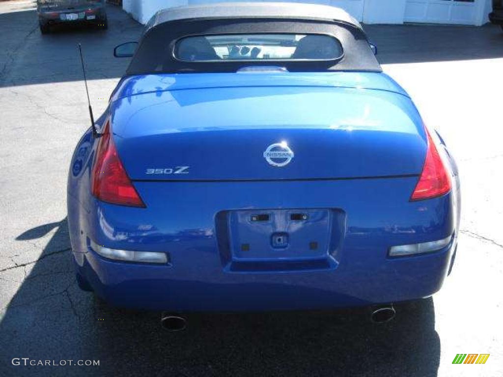 2005 350Z Touring Roadster - Daytona Blue Metallic / Frost photo #11