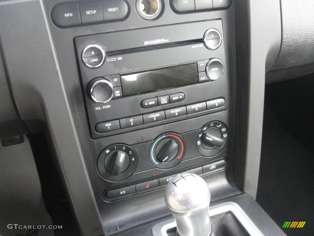 2008 Mustang GT Premium Coupe - Black / Dark Charcoal photo #8