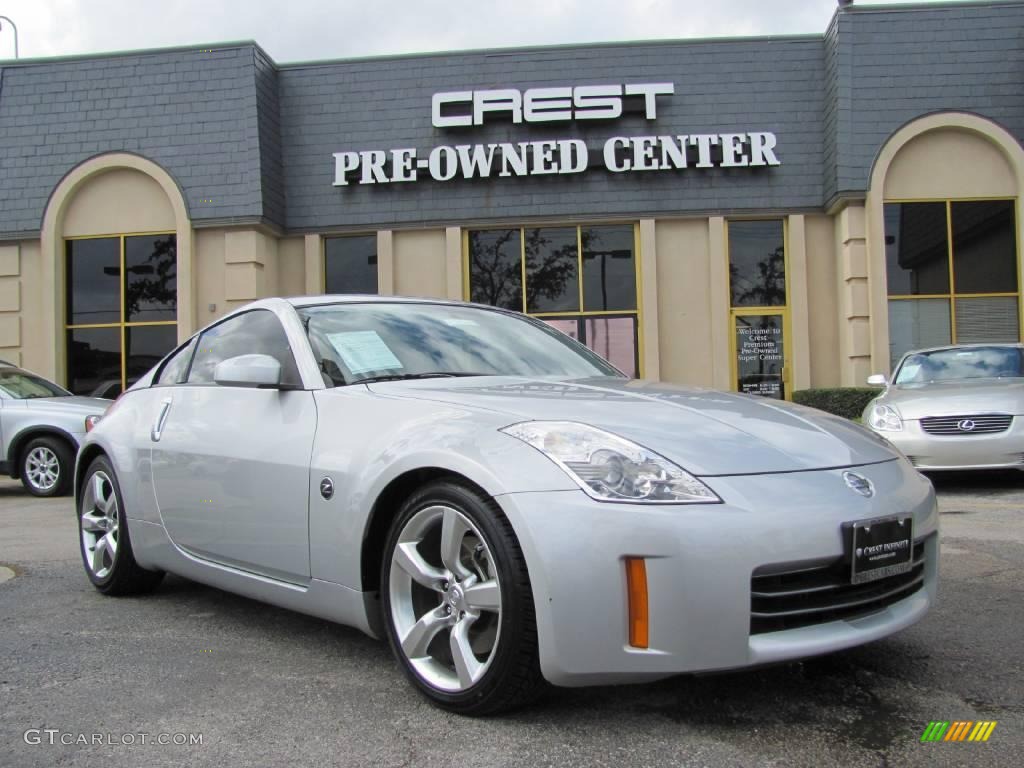 Silver Alloy Metallic Nissan 350Z