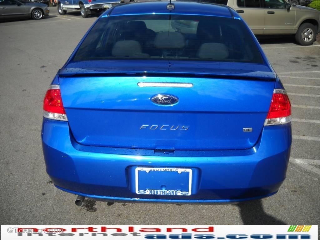 2010 Focus SE Sedan - Blue Flame Metallic / Charcoal Black photo #7