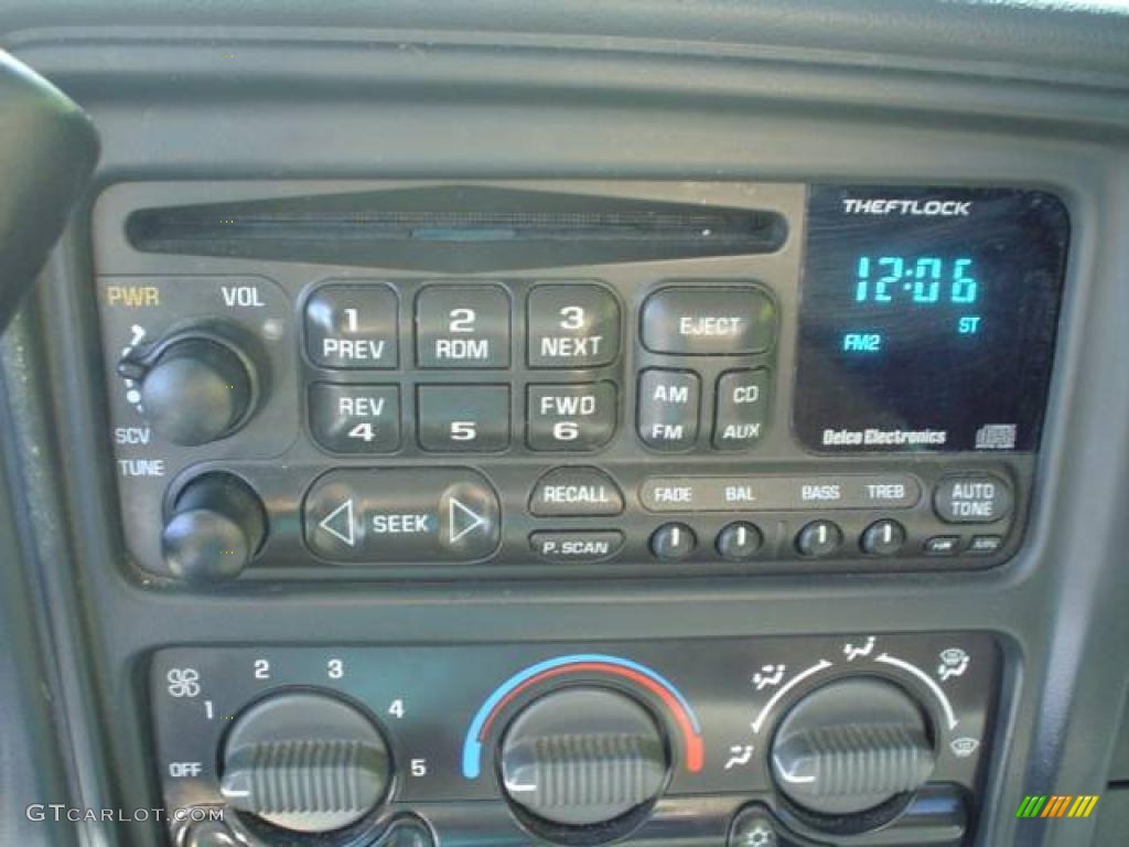 2002 Sierra 1500 SL Regular Cab - Summit White / Graphite photo #24