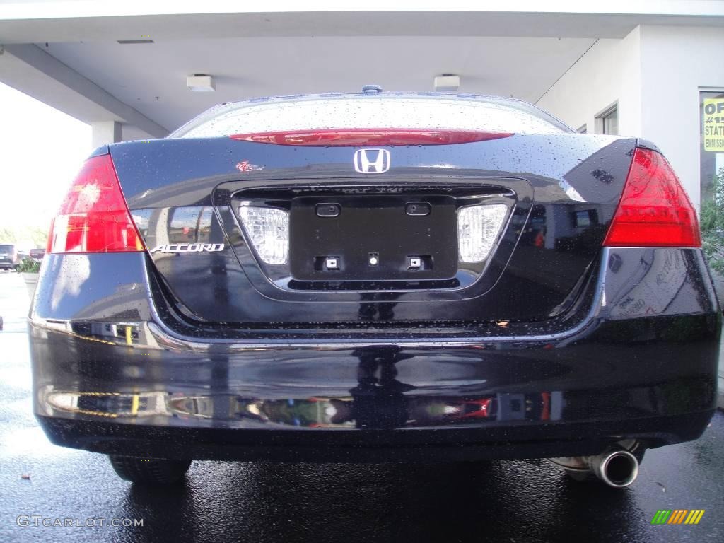 2006 Accord EX-L Sedan - Nighthawk Black Pearl / Ivory photo #5
