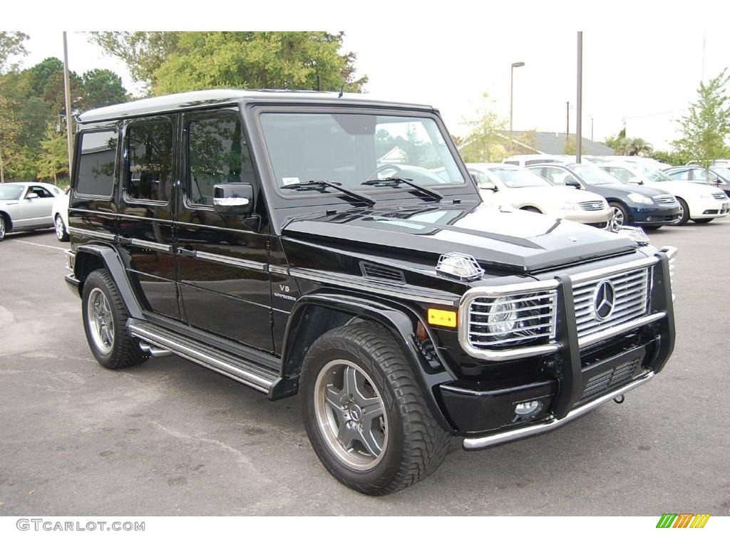 Black Mercedes-Benz G