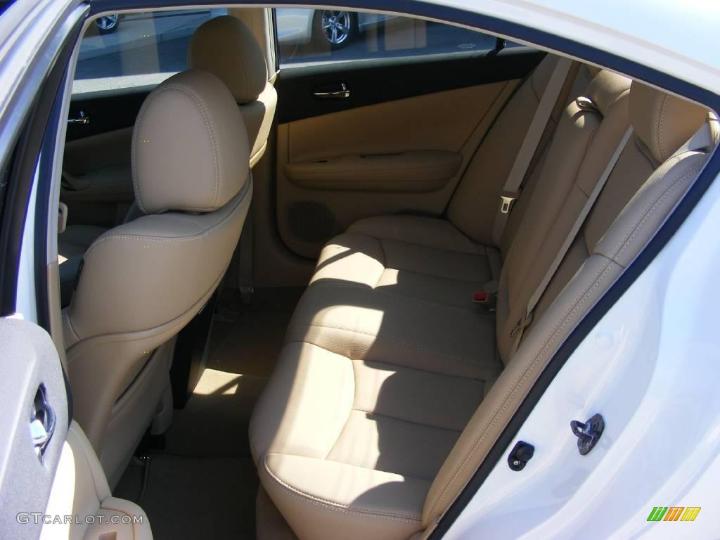 2010 Maxima 3.5 SV - Winter Frost White / Caffe Latte photo #12