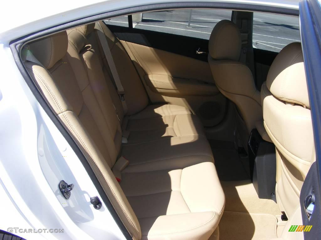 2010 Maxima 3.5 SV - Winter Frost White / Caffe Latte photo #13