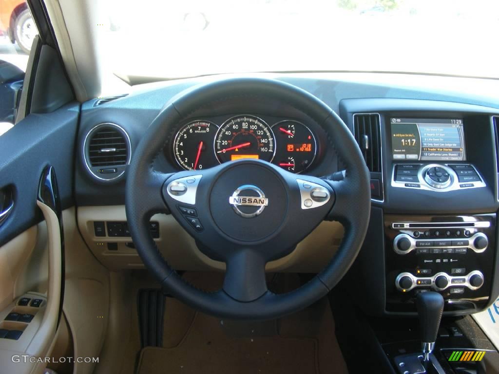 2010 Maxima 3.5 SV - Winter Frost White / Caffe Latte photo #16