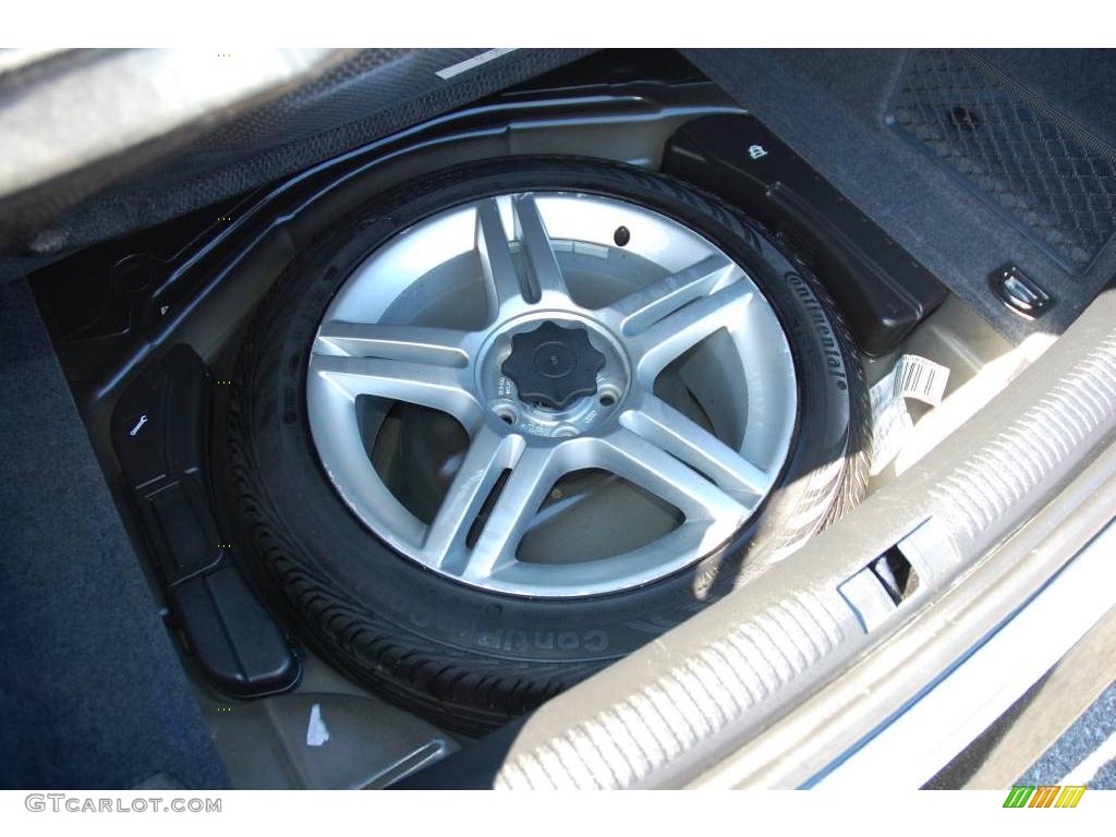 2007 A4 2.0T quattro Sedan - Brilliant Black / Ebony photo #18