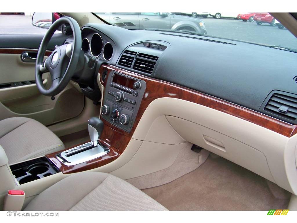 2007 Saturn Aura XE Tan Dashboard Photo #19445354
