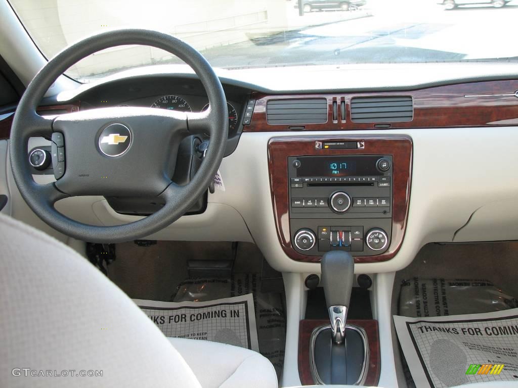 2009 Impala LT - White / Gray photo #7