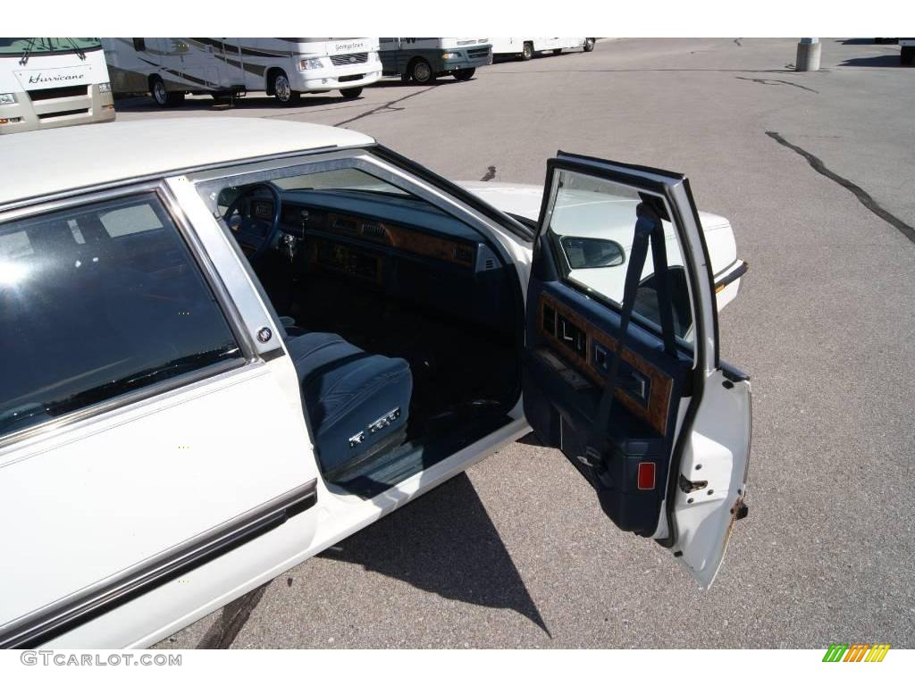1991 LeSabre Limited Sedan - White / Blue photo #28