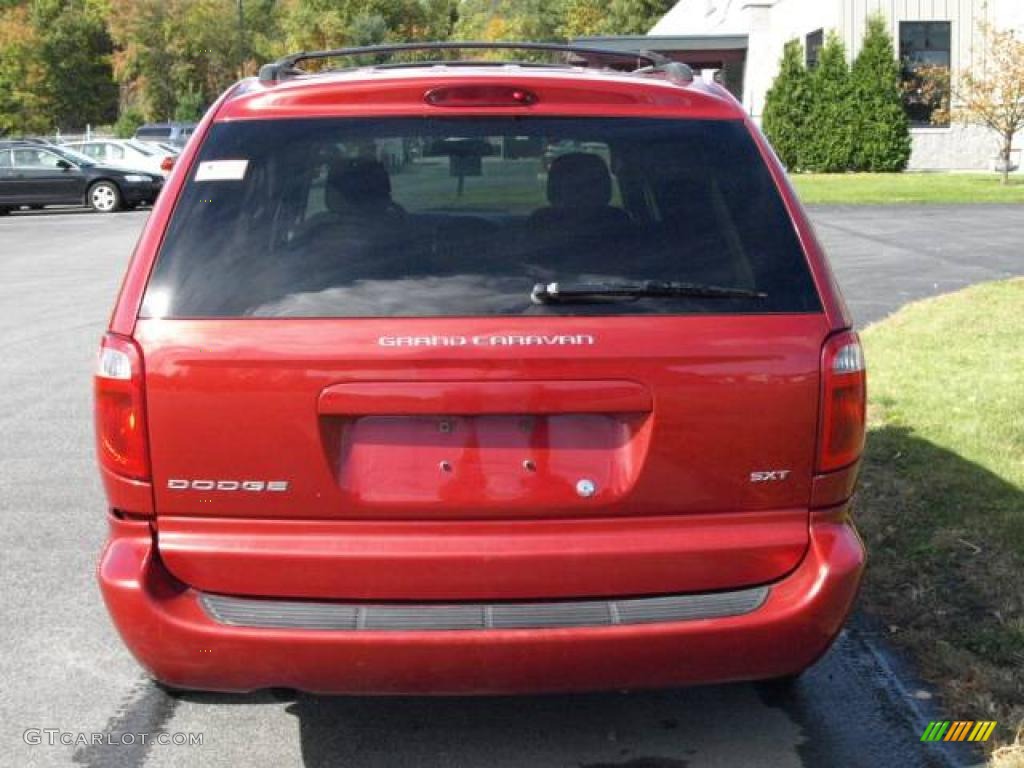 2006 Grand Caravan SXT - Inferno Red Crystal Pearl / Medium Slate Gray photo #5