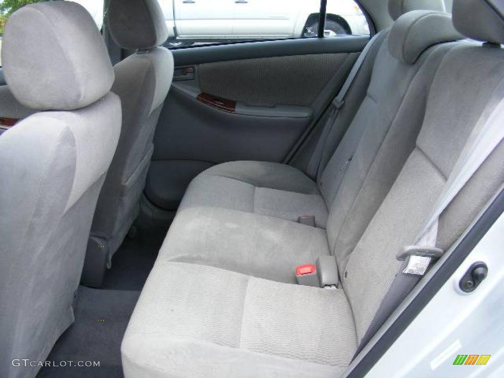 2005 Corolla LE - Silver Streak Mica / Light Gray photo #11