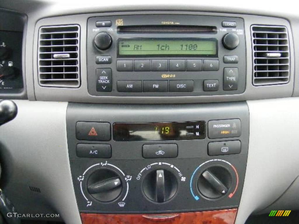 2005 Corolla LE - Silver Streak Mica / Light Gray photo #18