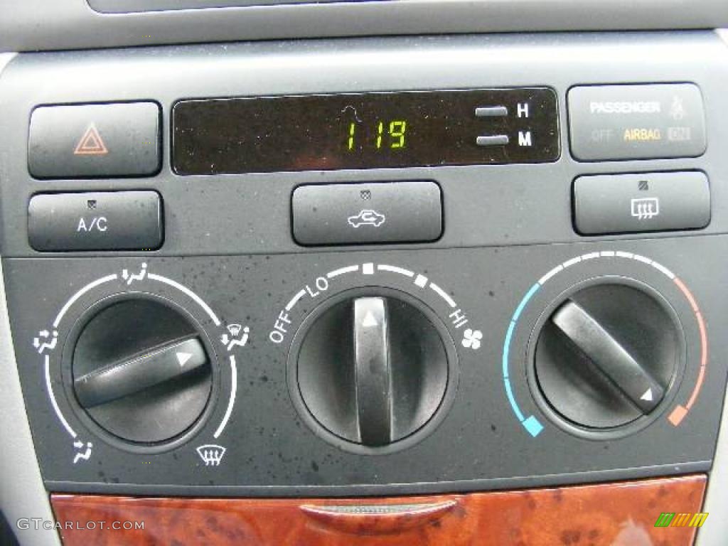 2005 Corolla LE - Silver Streak Mica / Light Gray photo #20