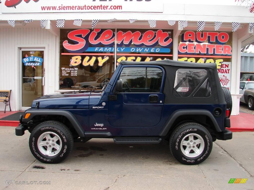 2004 Wrangler Sport 4x4 - Patriot Blue Pearl / Dark Slate Gray photo #1